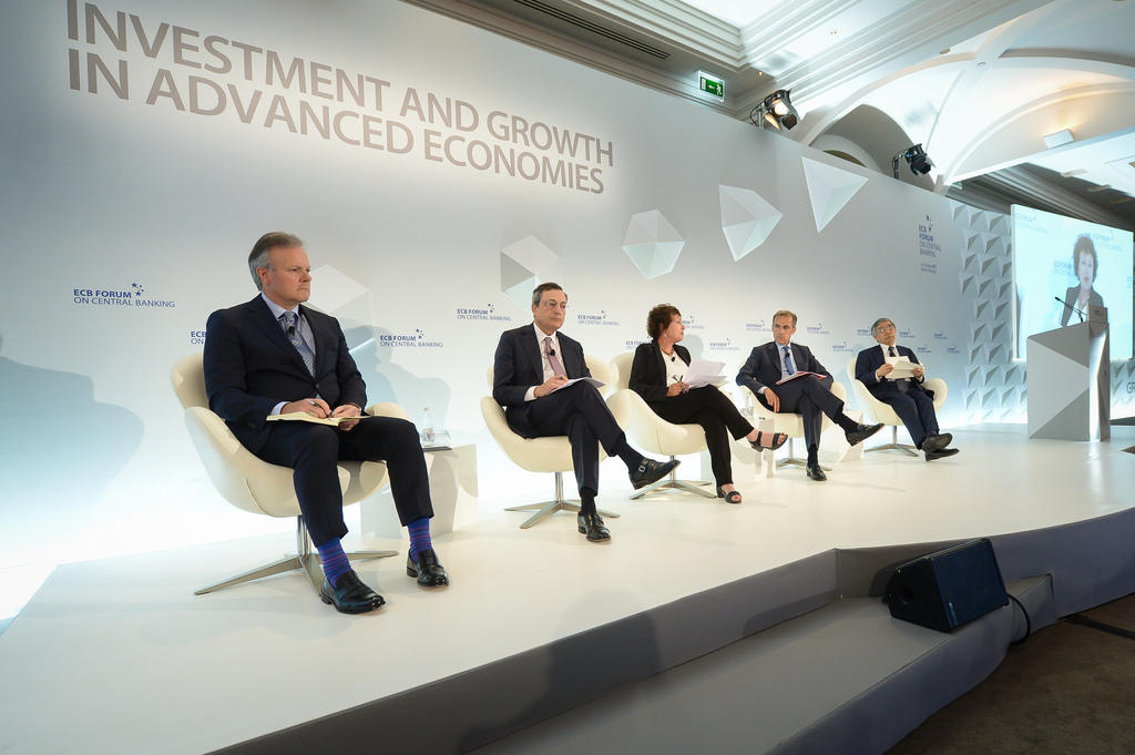 Central Bank Heads join panel discussion in Portugal today