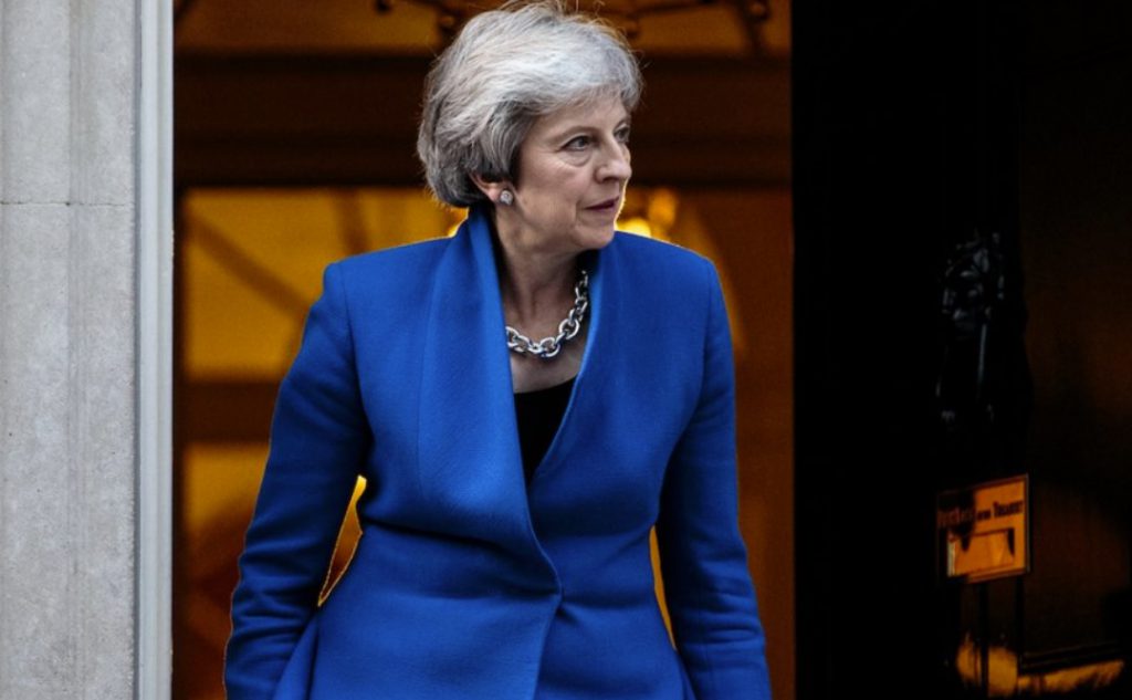 U.K. to Trigger No-Deal Brexit Plans a Week Before Deadline, Sources Say