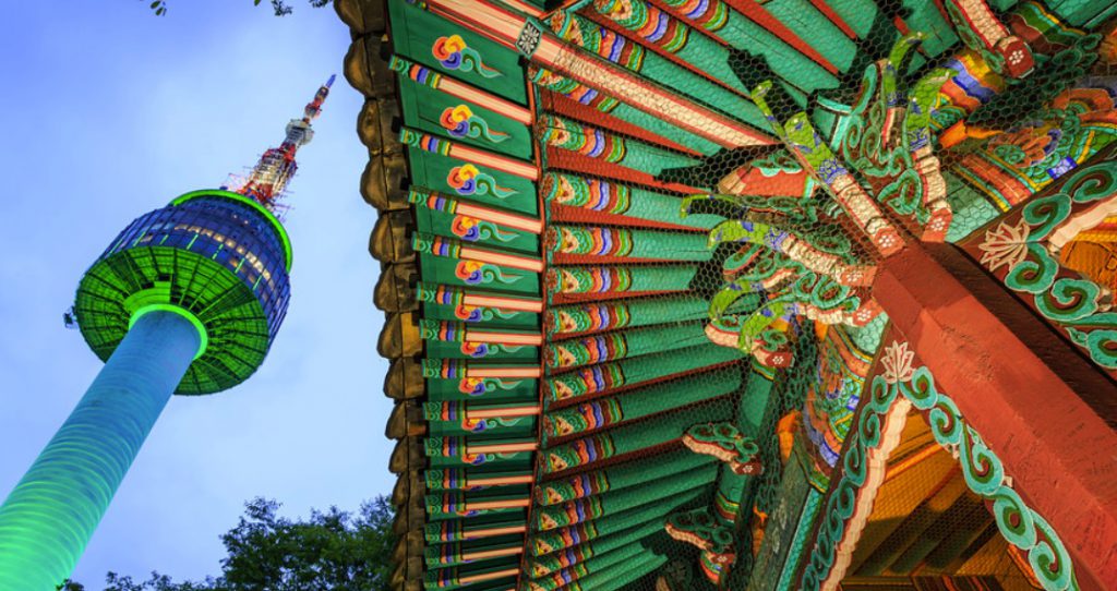 Asian markets fall on economic red flags as trade-war standoff persists