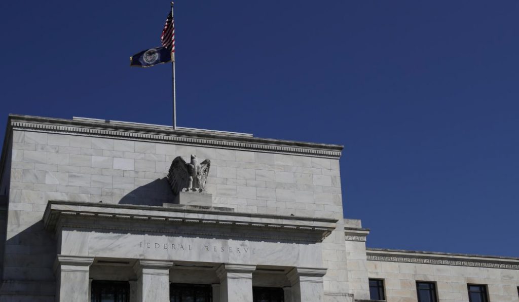 Fed policymakers 'open' to rate cut as risks to outlook rise