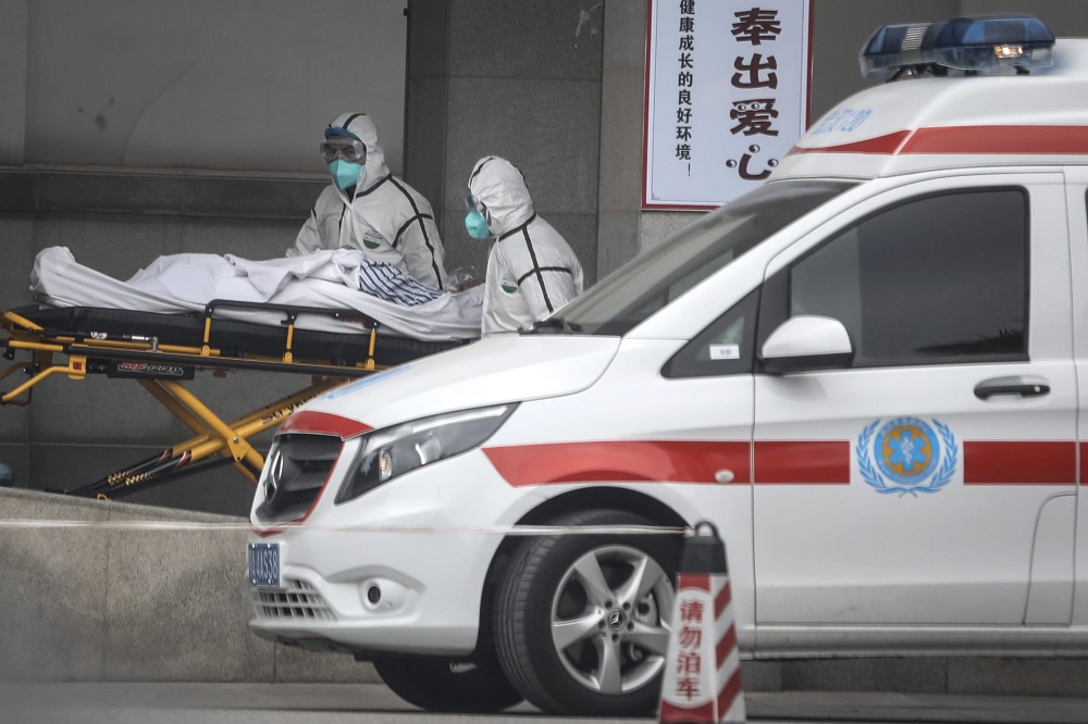 China confirms some 140 new cases of Sars-like virus ahead of peak travel season