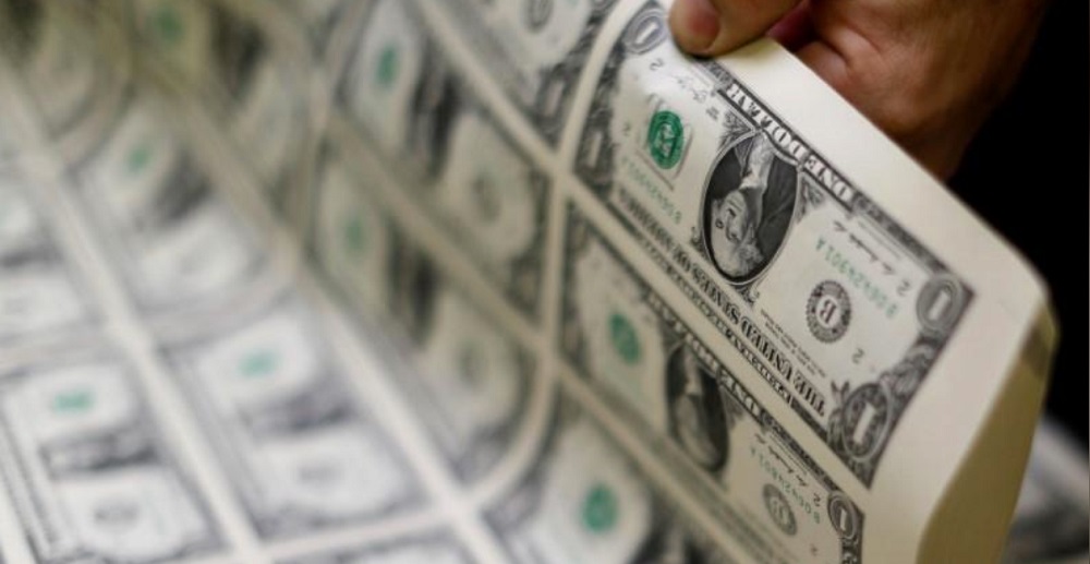 ‘Death Cross,’ growth abroad threaten U.S. dollar