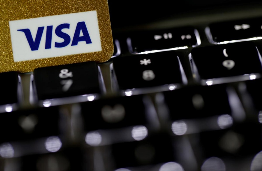 Visa sees muted revenue growth in 2020, shares fall 3%