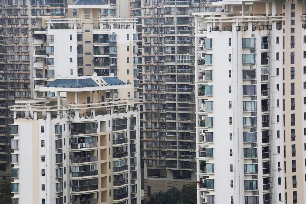 China's real estate market collapse: sales dropped by 90%